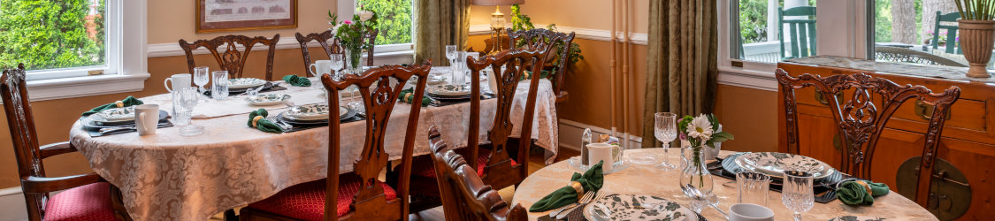 Photo of the Dining Room at Abbington Green